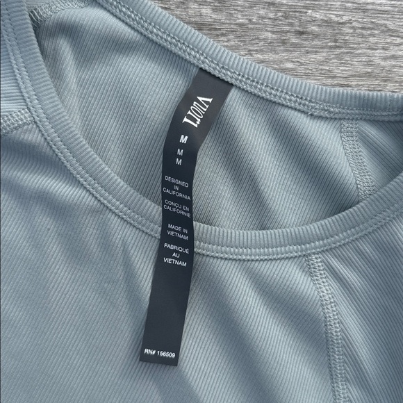 VUORI Long Sleeve Pose Crew BLUE HAZE SIZE MEDIUM NWT - Picture 5 of 5